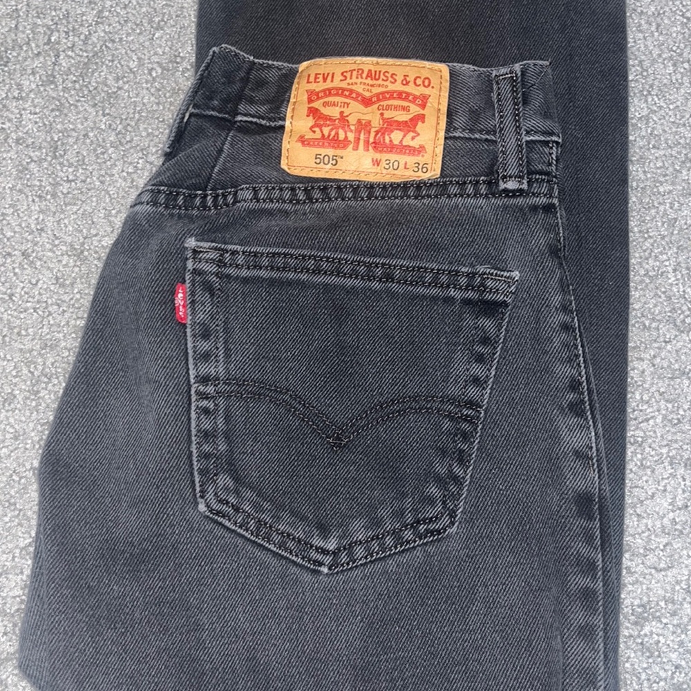 BLACK LEVI DENIM JEANS